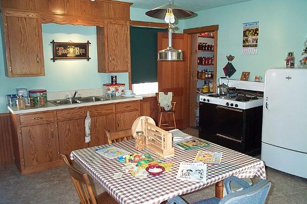 Kitchen in Amish Country Homestead in Supersaver package