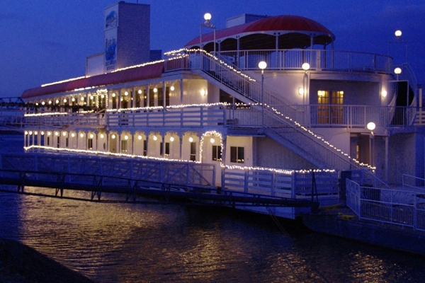 The River Inn has three decks & 18 luxury rooms.