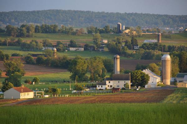 Spectacular farmland tour scenery
