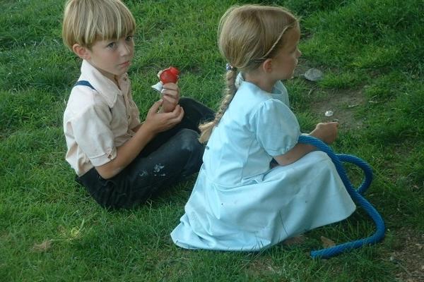 On some tours we get a chance to meet Amish children