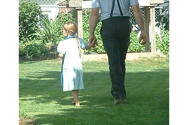 Father and daughter at one of the VIP stops