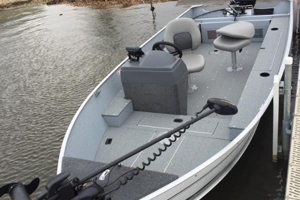 Shabbona Boondock Supply: Bait Tackle Boat Rental