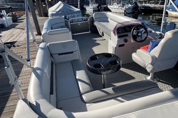 Alpha-22' Cruise Pontoon 115HP