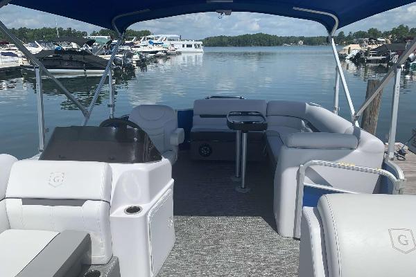 Bravo - 22' Cruise Pontoon 115HP