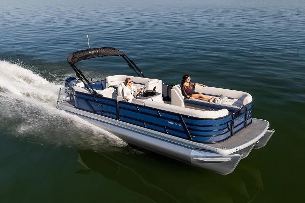 Foxtrot - 25' Luxury Tri-toon 150 HP