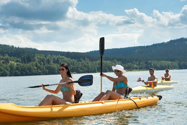 Paddling with friends