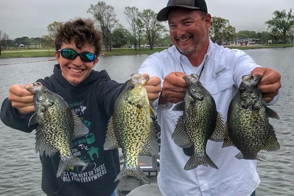 Catching Crappie, WhiteBass, Hybrid Striper on Cedar Creek Lake Tx