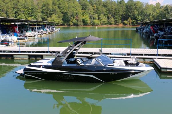 Malibu 21 VLX Boat Rental