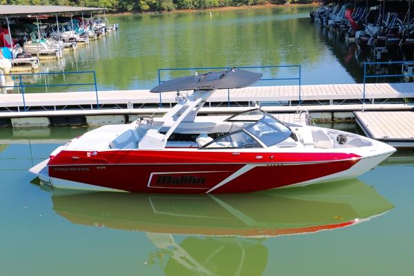 Malibu 23 LSV Boat Rental