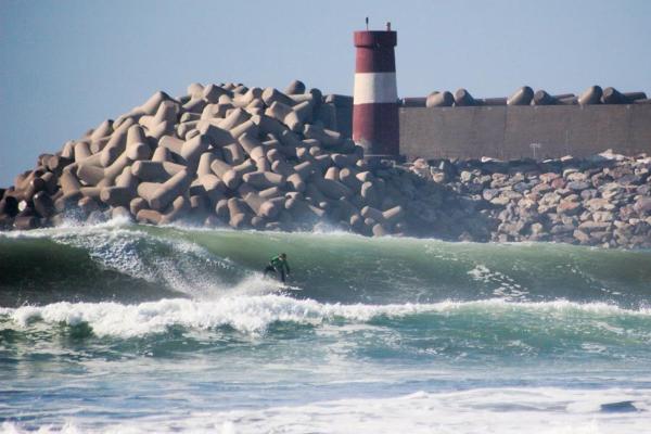 Camino Surf Morocco - Surfboard + Wetsuit Rental