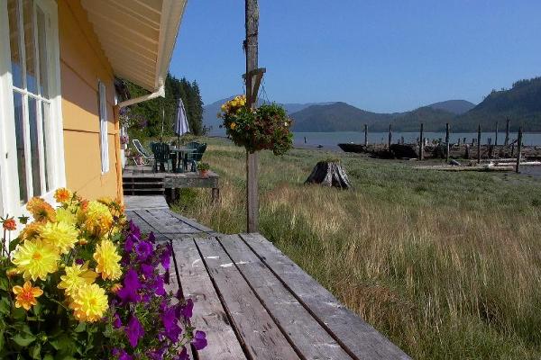 Cassiar Cannery - boardwalk view