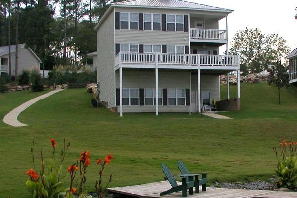 WaterFront with Private Pier near Pool & Beach