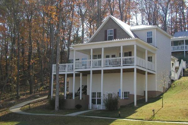 WaterFront with Private Pier near Pool & Beach