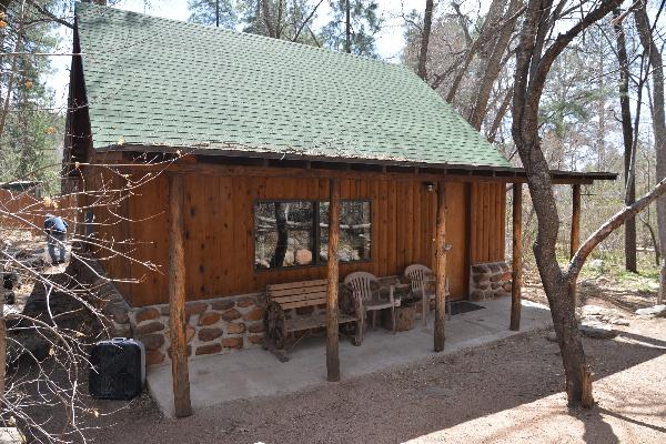 Christopher Creek Lodge