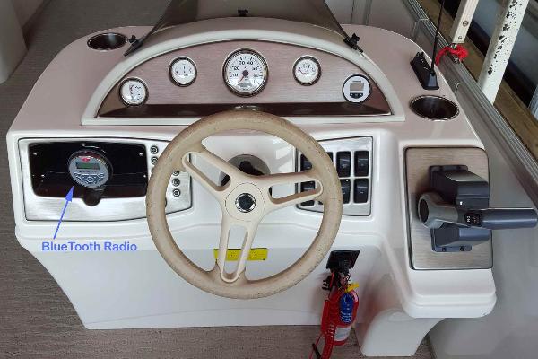 Captain's Helm with Bluetooth Radio