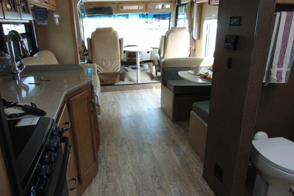 Expedition Motor Homes & 1st Choice RV