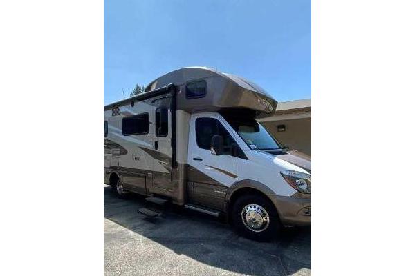 Expedition Motor Homes & 1st Choice RV