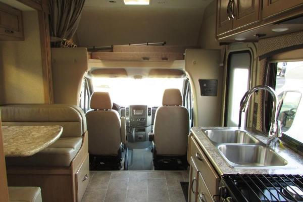 Expedition Motor Homes & 1st Choice RV