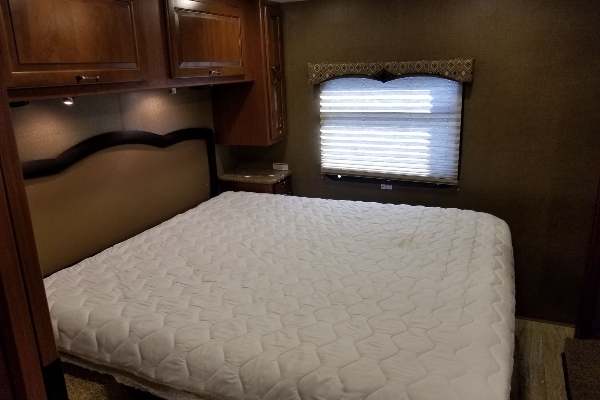 Expedition Motor Homes & 1st Choice RV