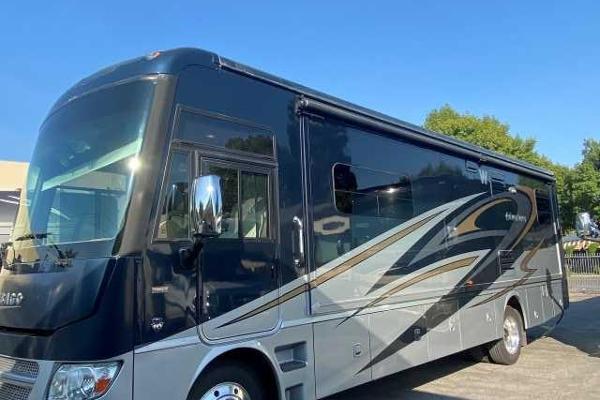 Expedition Motor Homes & 1st Choice RV