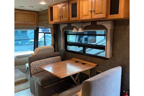 Expedition Motor Homes & 1st Choice RV