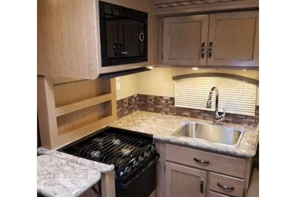 Expedition Motor Homes & 1st Choice RV