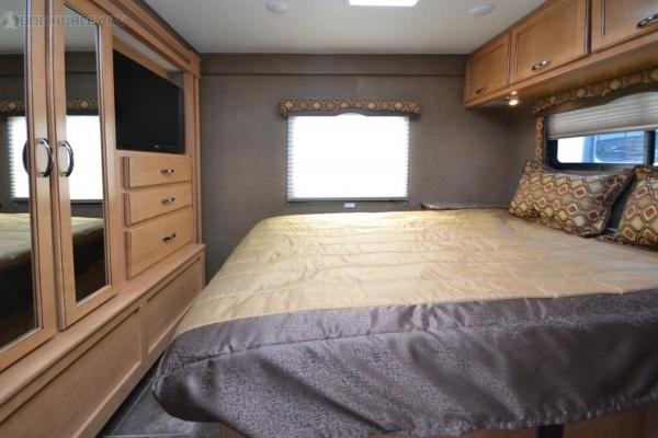 Expedition Motor Homes & 1st Choice RV