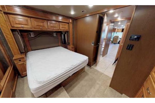 Expedition Motor Homes & 1st Choice RV