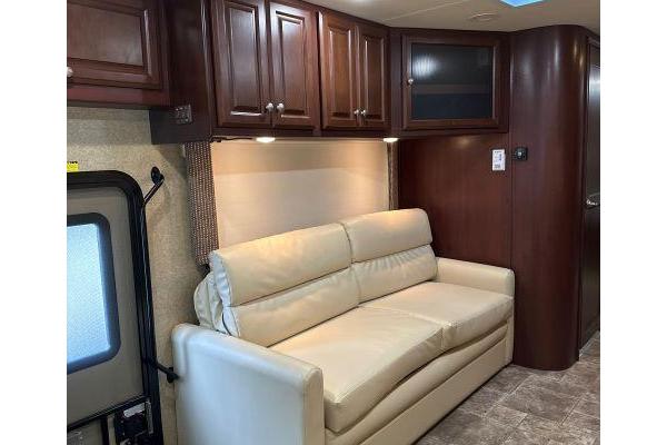 Expedition Motor Homes & 1st Choice RV