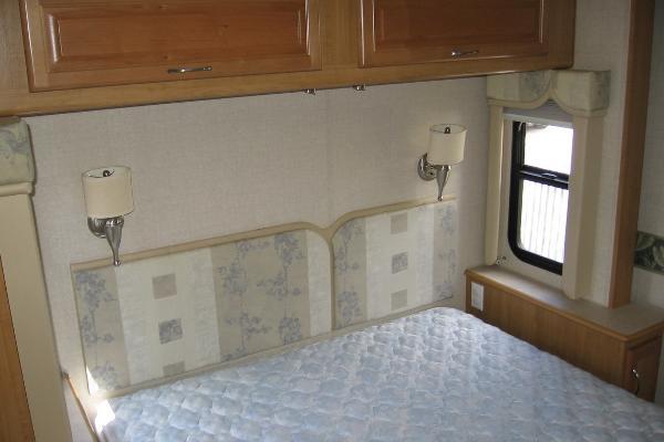 Expedition Motor Homes & 1st Choice RV