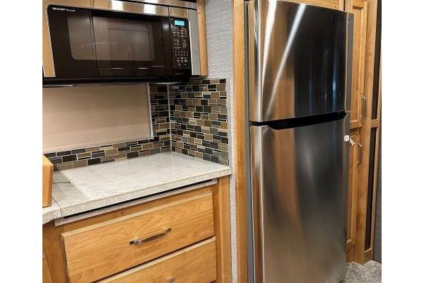Expedition Motor Homes & 1st Choice RV