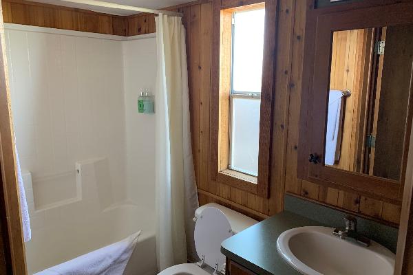 Apache Cabin Bathroom