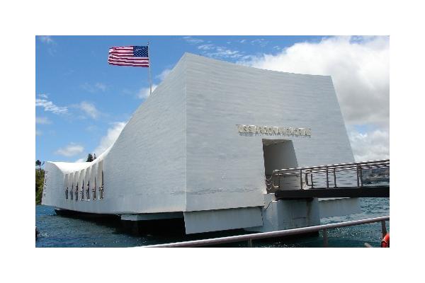 Boat ride to Arizona memorial