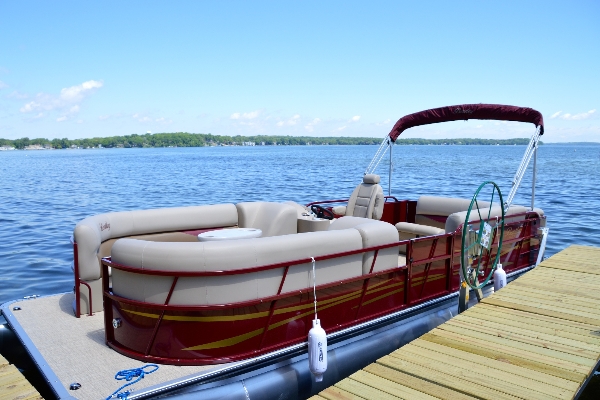Pontoon