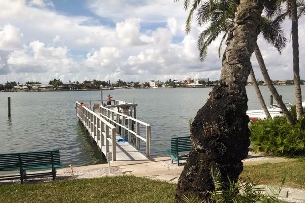 Fishing dock