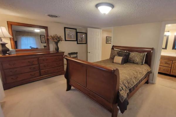 Upstairs Queen bedroom w/ attached bathroom