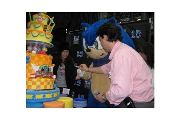 Mr.Sonic Birthday Party character