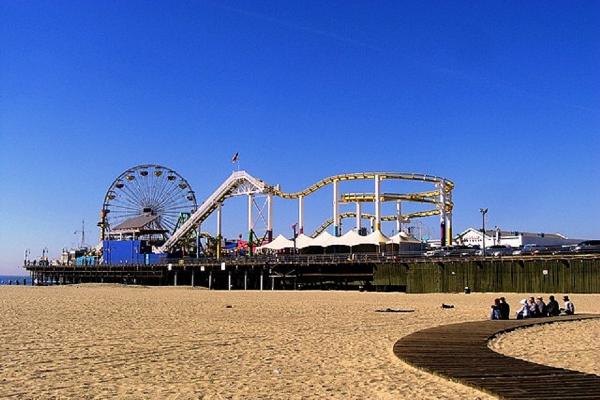 Las Vegas to Hollywood tour - Santa Monica Beach