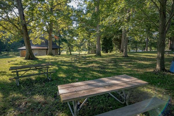 Eagle Lake - open picnic area, no shelter - 50 people maximum