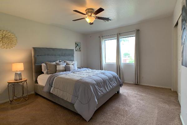 #2  Upstairs Bedroom with New Queen Mattress