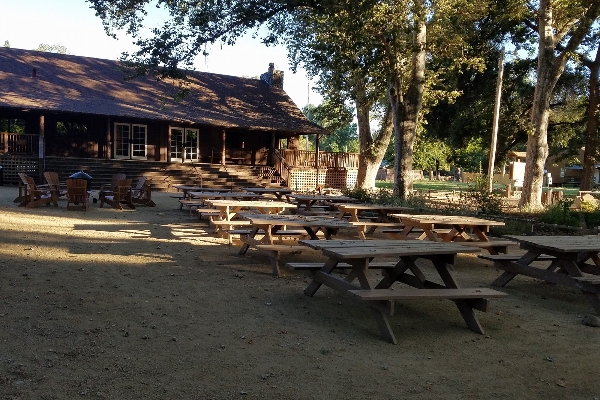 Courtyard & Lodge