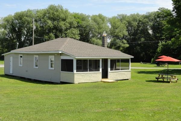 Our centrally-located Tan Cottage