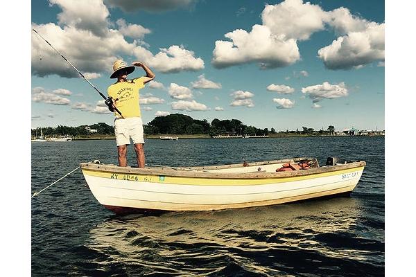Silly Lily Fishing Station