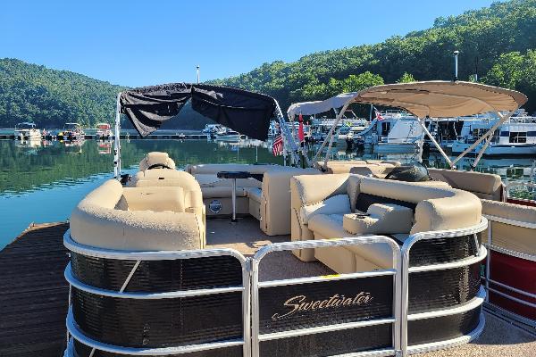Sutton Lake Marina