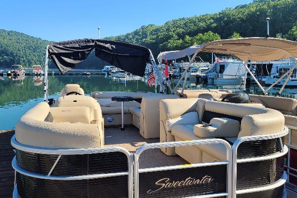 Sutton Lake Marina