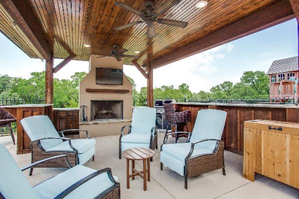 Outdoor kitchen with fireplace