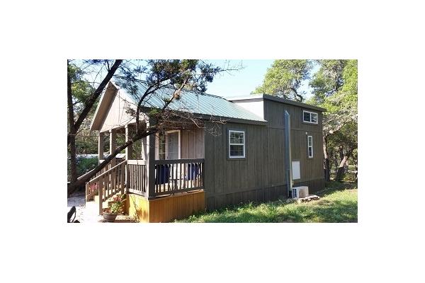 Cabin - 1 Bedroom, 1 Bath, Kitchen, Loft, Covered Deck