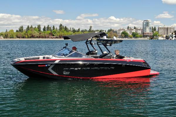 Super Air Nautique G23