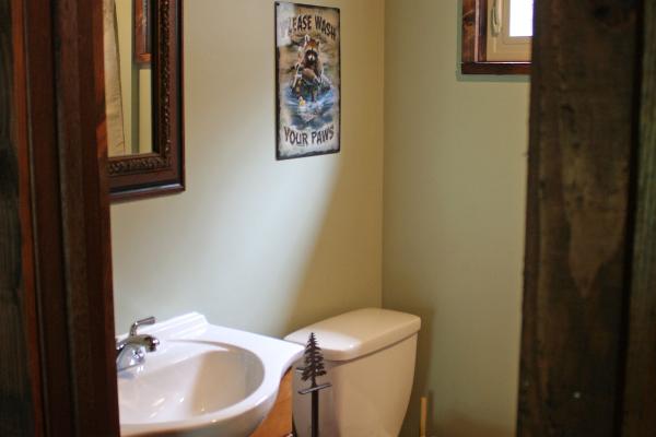 Whispering Oaks Cabin #1